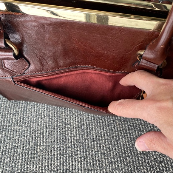 Wilson’s Cognac Leather Satchel Handbag - Picture 5 of 16